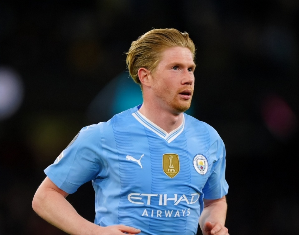 官方：阿拉维斯球迷可前往诺坎普现场观看客战巴萨的比赛（官方：阿拉维斯球迷获准赴诺坎普现场观战客场对阵巴萨）