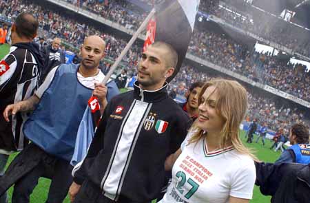 萨巴莱塔：和马拉多纳一次不愉快经历，导致我无缘10年世界杯（萨巴莱塔：与马拉多纳的一次不快让我无缘2010年世界杯）