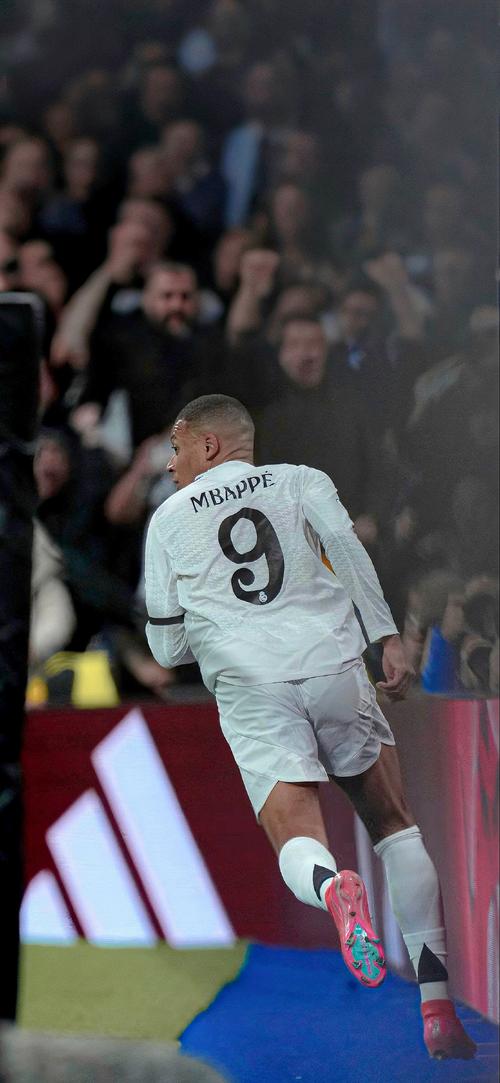 0-2大冷门！14亿豪门主场轰然倒下 5轮1胜（0-2爆冷！身价14亿豪门主场失利 近5轮仅1胜）