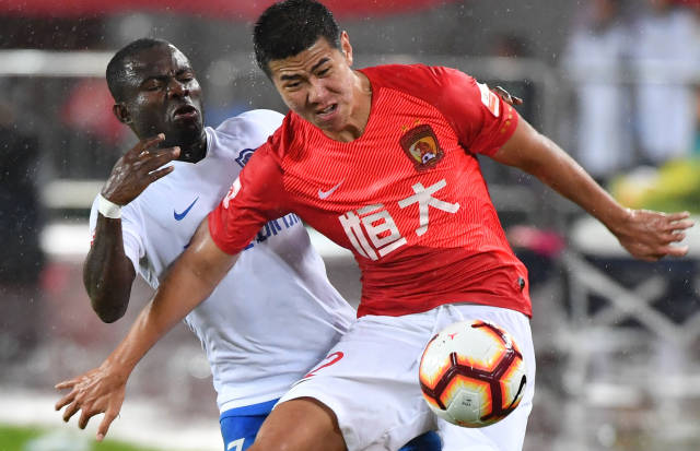 巴黎圣日耳曼内马尔助攻姆巴佩破门（内马尔送妙传，姆巴佩为巴黎圣日耳曼破门）