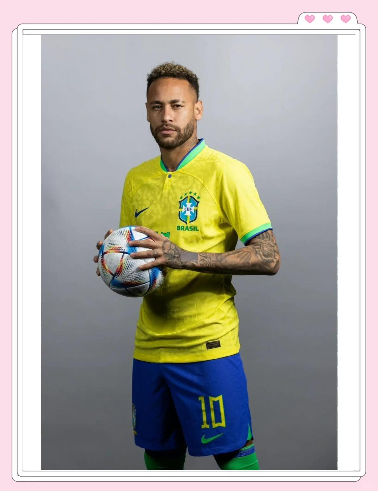 开局平推！佩雷拉1分20秒TKO安卡拉耶夫，重夺轻重量级世界冠军（1分20秒速胜！佩雷拉TKO安卡拉耶夫，重登轻重量级王座）