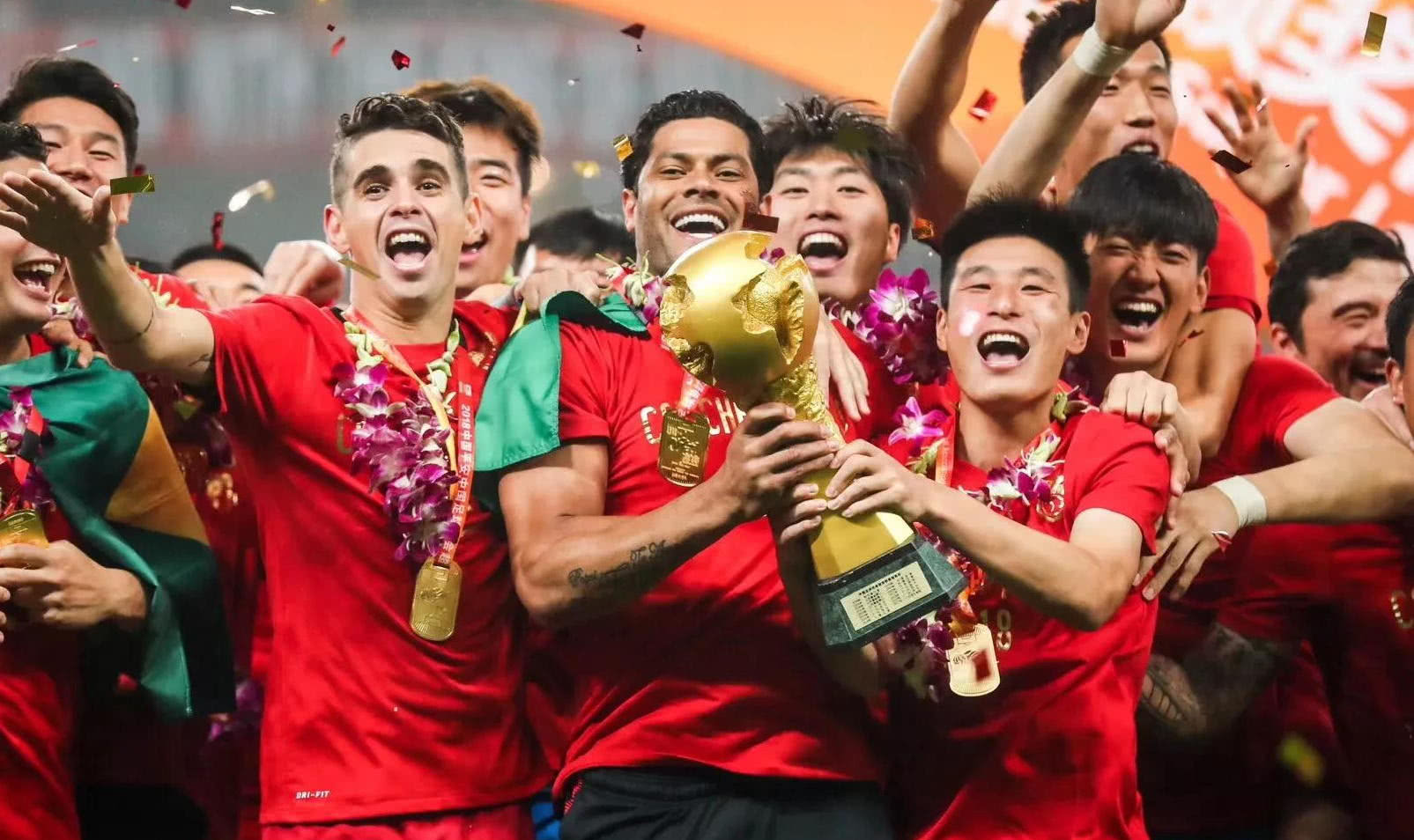 三分11中10生涯新高！穆雷25中19得到52分6板4助（穆雷25投19中砍下52分6篮板4助攻，三分11投10中创生涯新高）