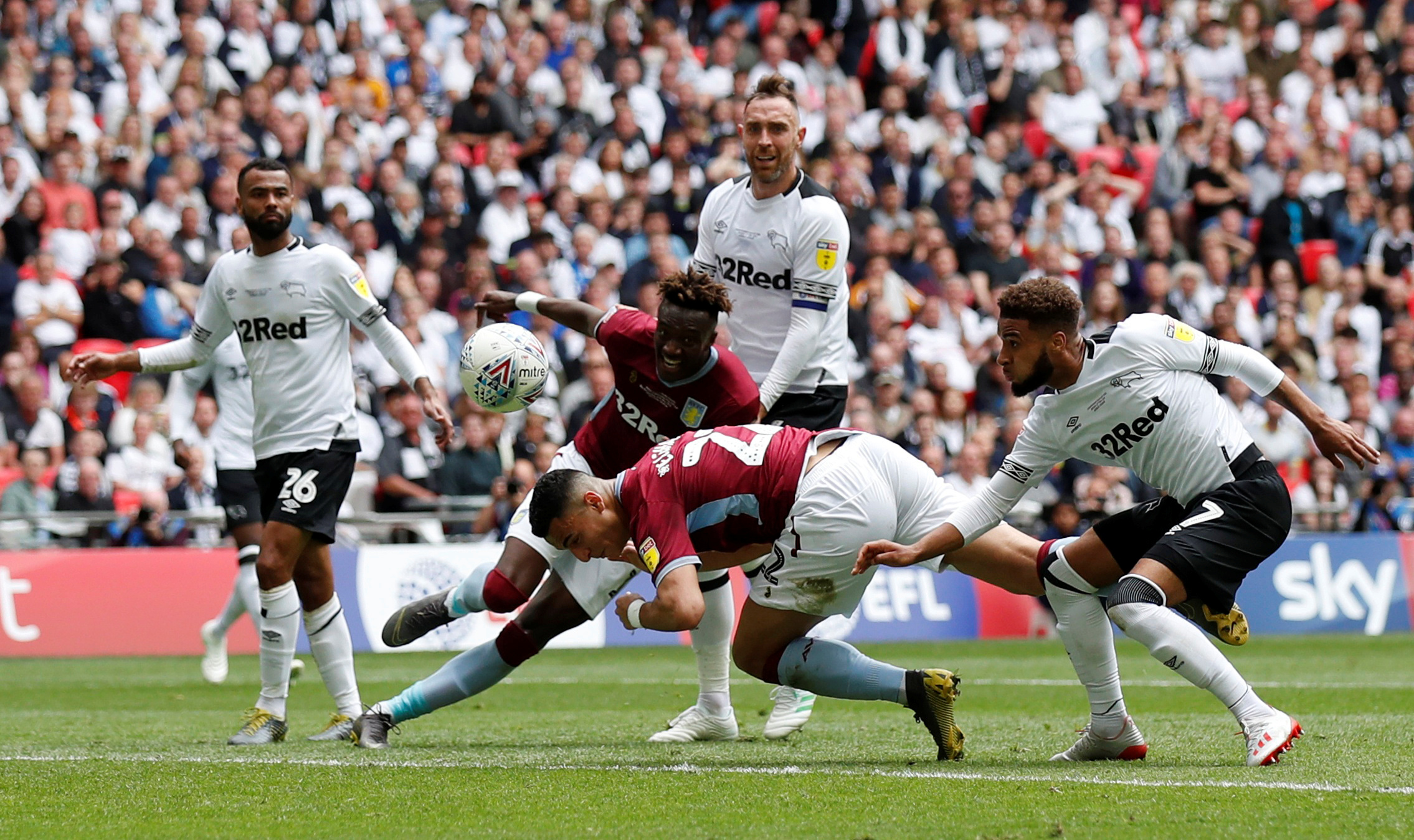 洛杉矶银河经理：伊布真的认为自己是上帝，他是个特别的家伙（洛杉矶银河主帅：伊布自诩“上帝”，确实与众不同）