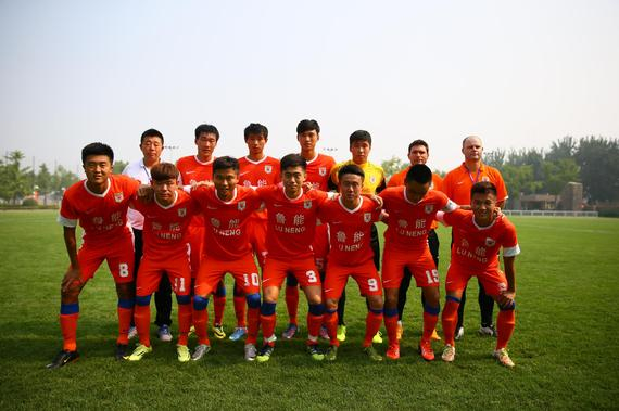 德转预热国米前锋博尼身价上涨：最低2500万欧，最高4000万欧（德转看涨国米前锋博尼：估值上调至2500万-4000万欧）